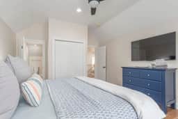 Brand New Modern House - Walk to Main Street - Image 3