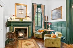 Carriage House and Studio on Historic Inn Property - Image 3