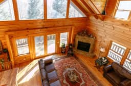 Unique Mountain Cabin Retreat with Hot Tub & View - Image 5
