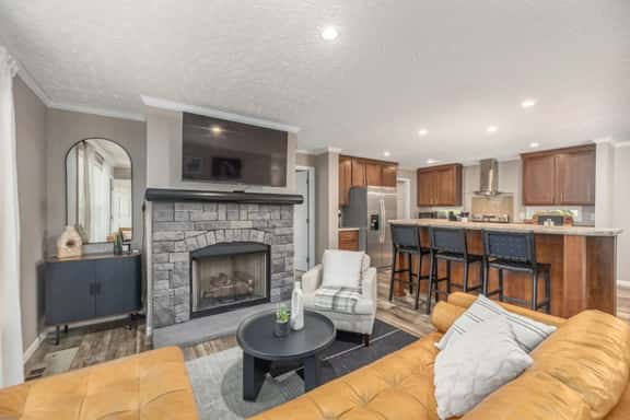 Private Retreat by the Ecusta Trail and Downtown - Image 1