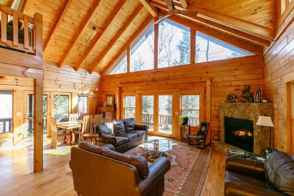 Unique Mountain Cabin Retreat with Hot Tub & View - Image 1