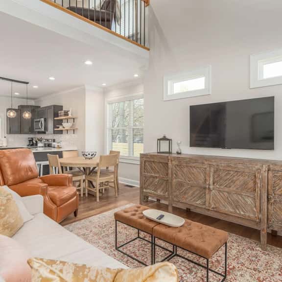 Brand New Modern House - Walk to Main Street - Image 1