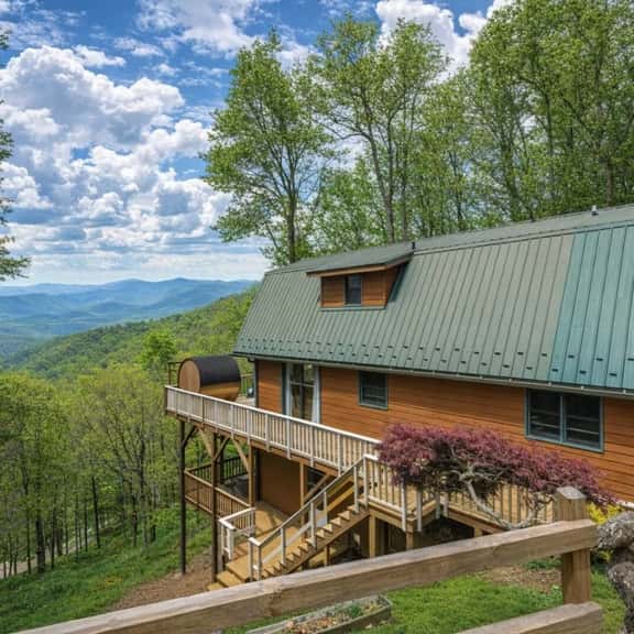 Mountain Resort Cabin w Long Range Views and Sauna - Image 1
