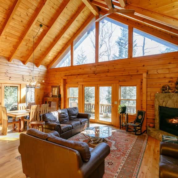 Unique Mountain Cabin Retreat with Hot Tub & View - Image 1